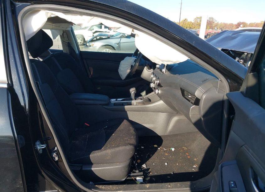 Photo 5 of 2022 Nissan Sentra SV XTRONIC CVT (VIN 3N1AB8CV6NY287560)