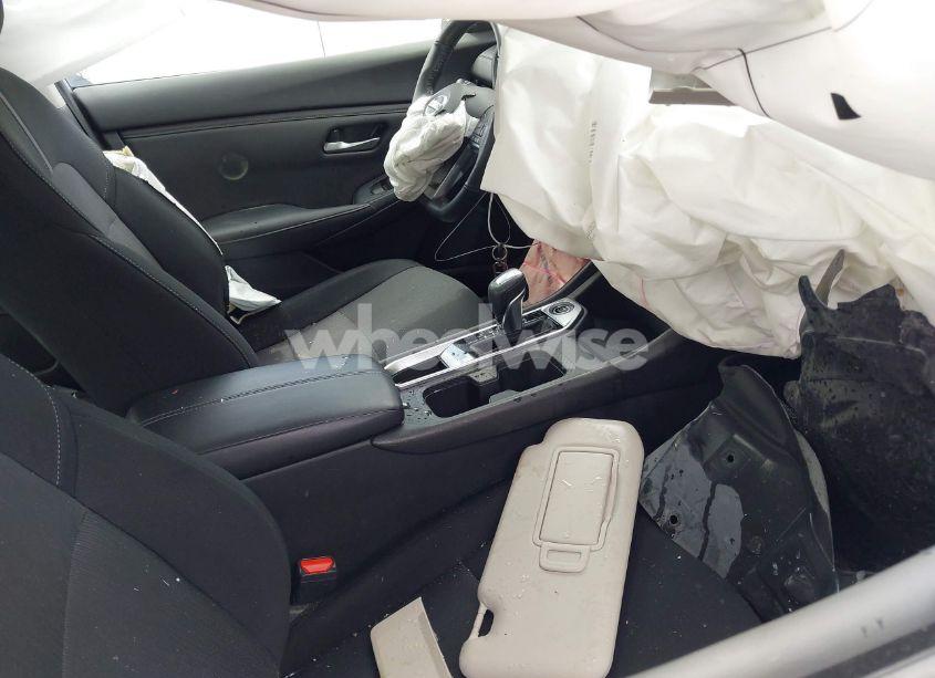 Photo 5 of 2023 Nissan Sentra SV XTRONIC CVT (VIN 3N1AB8CV6PY240998)