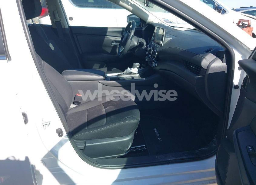 Photo 5 of 2024 Nissan Sentra SV XTRONIC CVT (VIN 3N1AB8CV6RY297009)