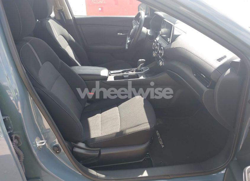 Photo 5 of 2024 Nissan Sentra SV XTRONIC CVT (VIN 3N1AB8CV6RY334432)