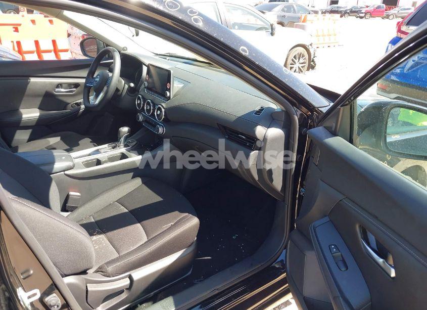 Photo 5 of 2024 Nissan Sentra SV XTRONIC CVT (VIN 3N1AB8CV6RY334916)