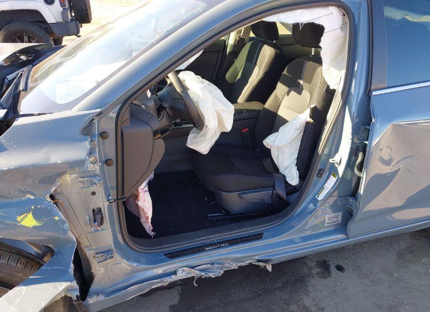 Photo 17 of 2024 Nissan Sentra SV XTRONIC CVT (VIN 3N1AB8CV6RY335015)