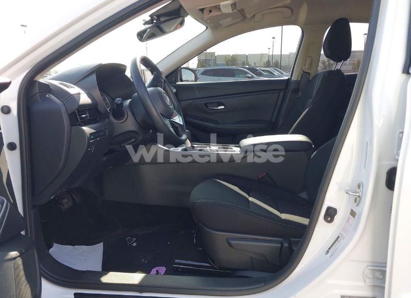 Photo 5 of 2024 Nissan Sentra SV XTRONIC CVT (VIN 3N1AB8CV6RY379841)