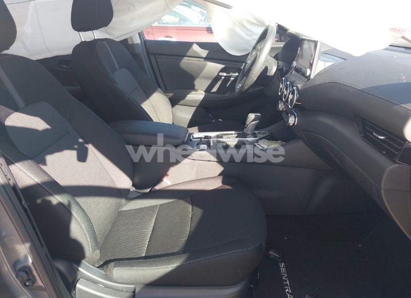 Photo 5 of 2025 Nissan Sentra SV (VIN 3N1AB8CV6SY272830)