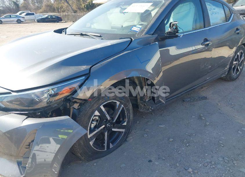 Photo 6 of 2025 Nissan Sentra SV (VIN 3N1AB8CV6SY272830)