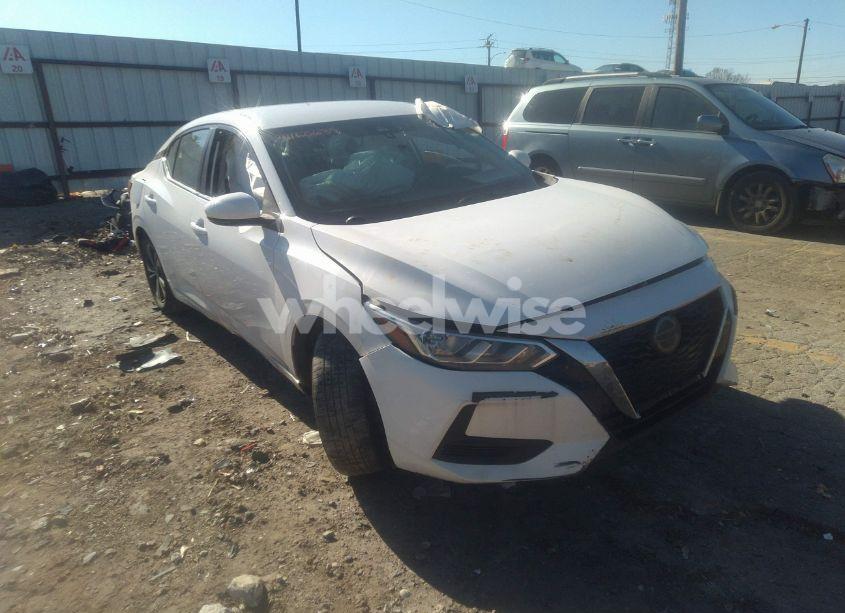 2020 Nissan Sentra SV XTRONIC CVT (VIN 3N1AB8CV7LY240390) main photo