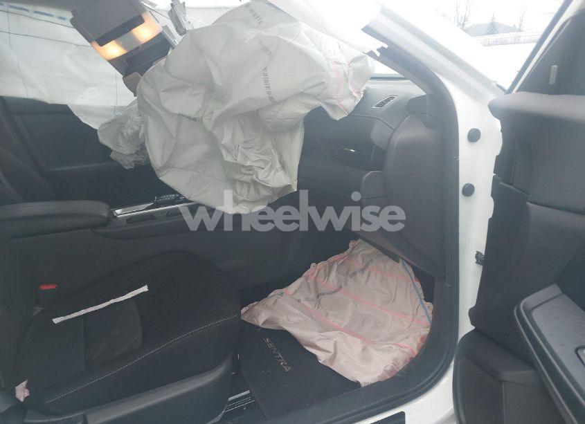 Photo 5 of 2021 Nissan Sentra SV XTRONIC CVT (VIN 3N1AB8CV7MY300802)