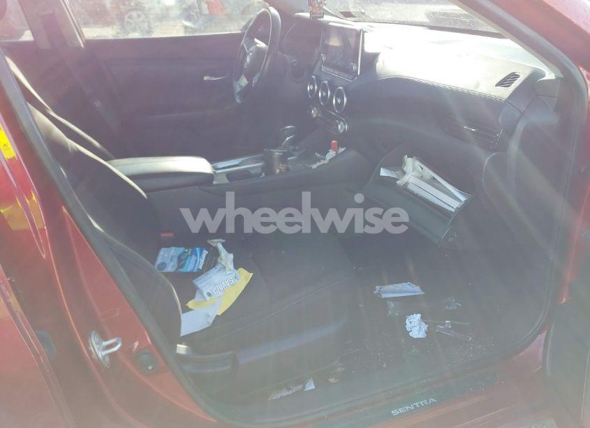 Photo 5 of 2021 Nissan Sentra SV XTRONIC CVT (VIN 3N1AB8CV7MY320936)