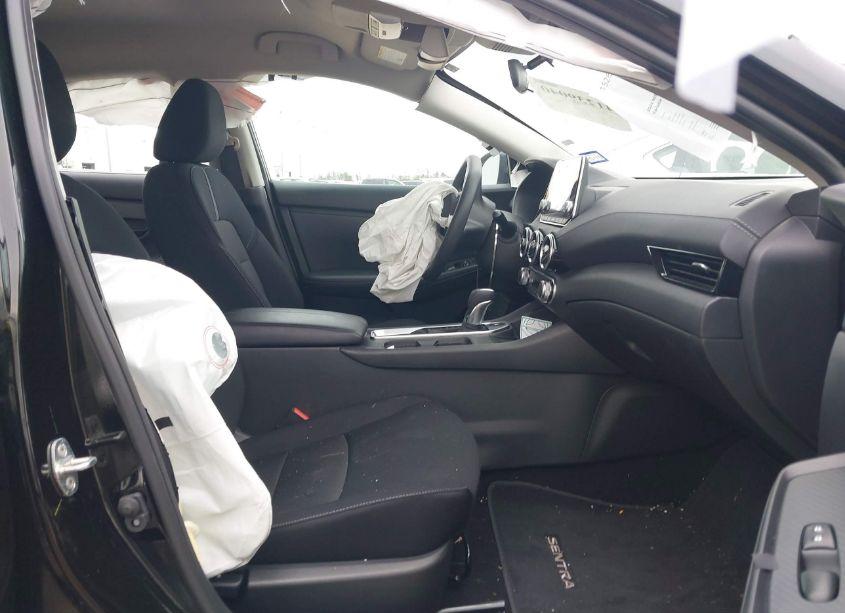 Photo 5 of 2024 Nissan Sentra SV XTRONIC CVT (VIN 3N1AB8CV7RY207589)