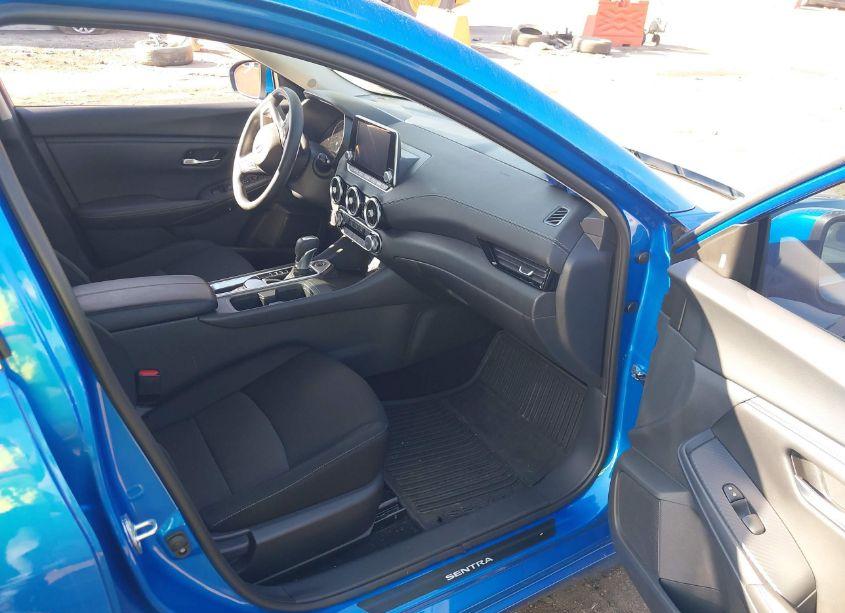 Photo 5 of 2024 Nissan Sentra SV XTRONIC CVT (VIN 3N1AB8CV7RY326792)