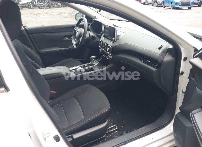 Photo 5 of 2025 Nissan Sentra SV (VIN 3N1AB8CV7SY209607)