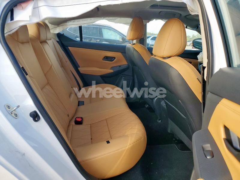 Photo 2 of 2025 NISSAN SENTRA SV (VIN 3N1AB8CV7SY218808)