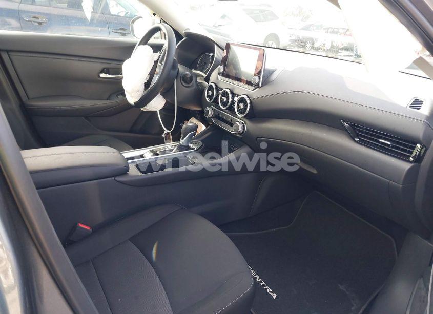 Photo 5 of 2025 Nissan Sentra SV (VIN 3N1AB8CV7SY259875)