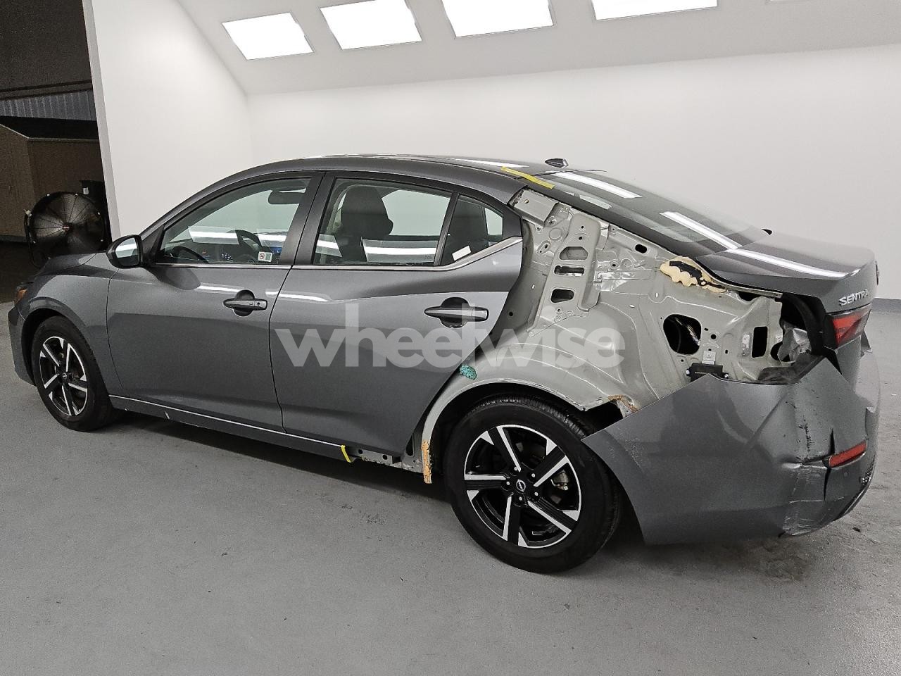 Photo 2 of 2025 NISSAN SENTRA SV (VIN 3N1AB8CV7SY304717)