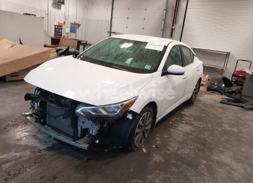 Photo 2 of 2021 Nissan Sentra SV XTRONIC CVT (VIN 3N1AB8CV8MY266224)