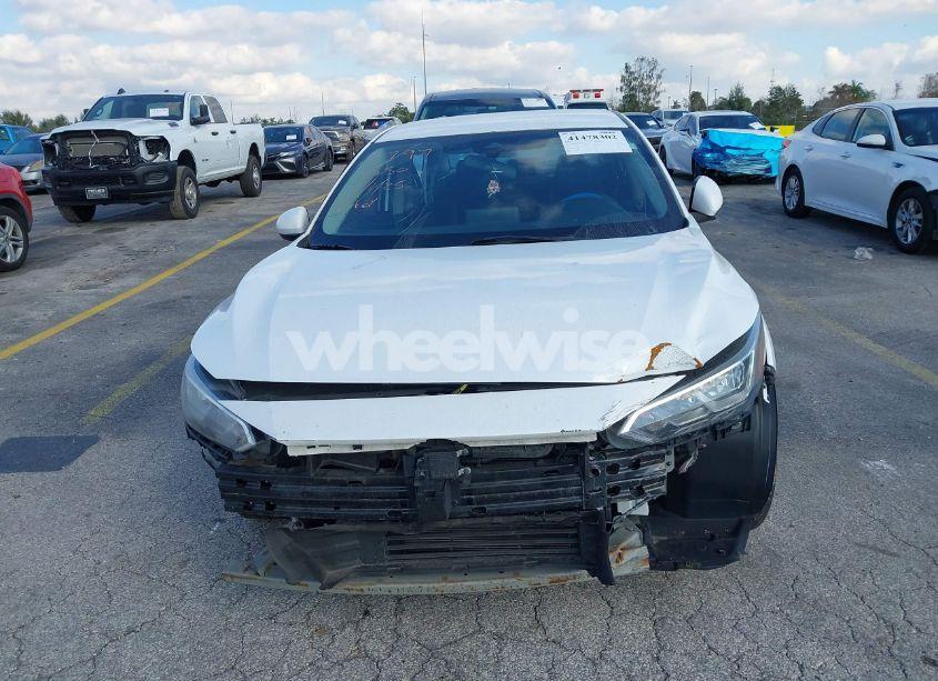 Photo 12 of 2022 Nissan Sentra SV XTRONIC CVT (VIN 3N1AB8CV8NY202797)