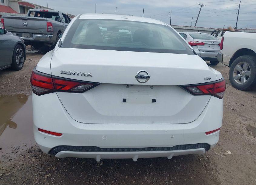 Photo 16 of 2022 Nissan Sentra SV XTRONIC CVT (VIN 3N1AB8CV8NY224752)