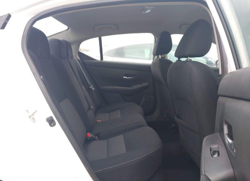 Photo 8 of 2022 Nissan Sentra SV XTRONIC CVT (VIN 3N1AB8CV8NY224752)