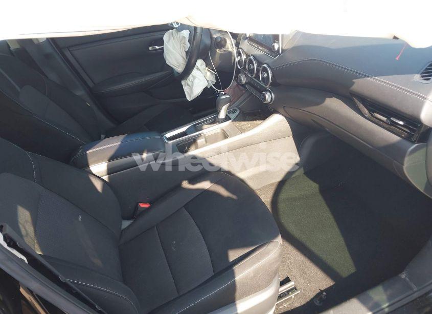 Photo 5 of 2022 Nissan Sentra SV XTRONIC CVT (VIN 3N1AB8CV8NY231605)