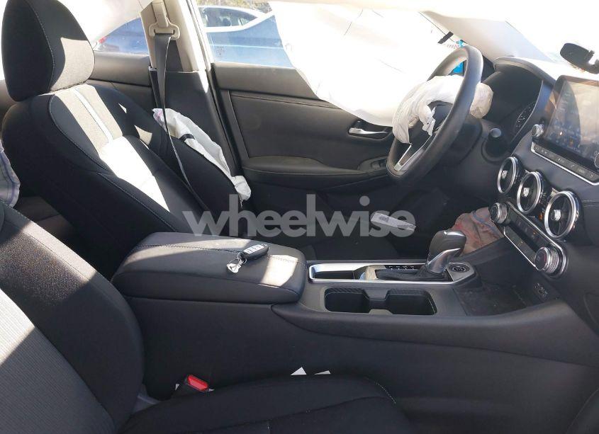 Photo 5 of 2023 Nissan Sentra SV XTRONIC CVT (VIN 3N1AB8CV8PY252473)