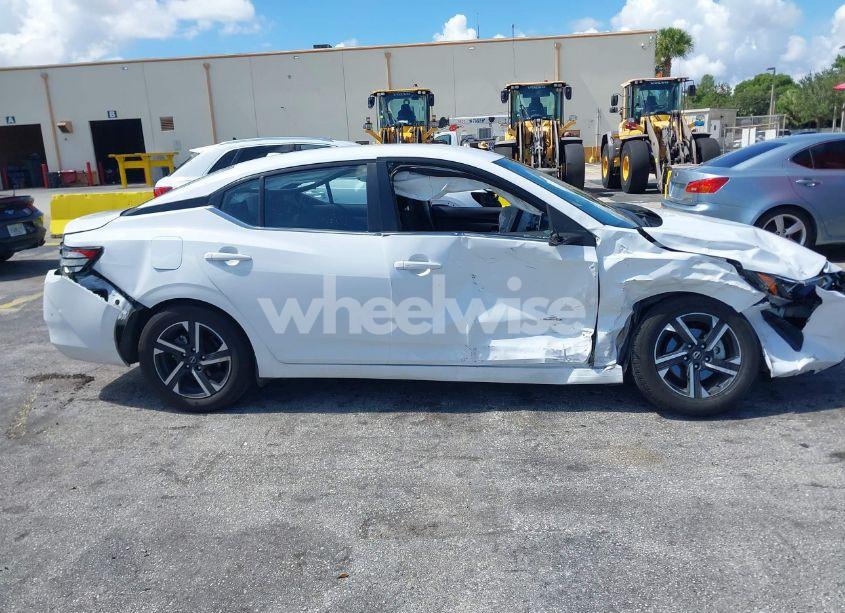 Photo 6 of 2024 Nissan Sentra SV XTRONIC CVT (VIN 3N1AB8CV8RY251276)