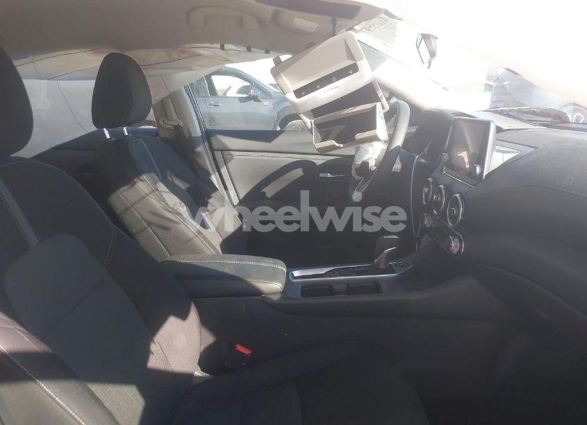 Photo 5 of 2024 Nissan Sentra SV XTRONIC CVT (VIN 3N1AB8CV8RY262102)