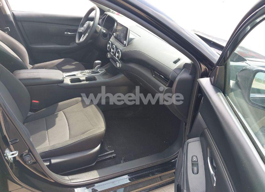 Photo 5 of 2024 Nissan Sentra SV XTRONIC CVT (VIN 3N1AB8CV8RY378402)