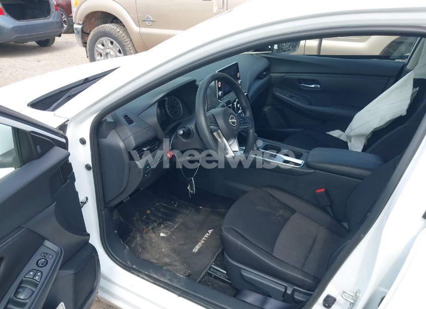 Photo 5 of 2025 Nissan Sentra SV (VIN 3N1AB8CV8SY281898)