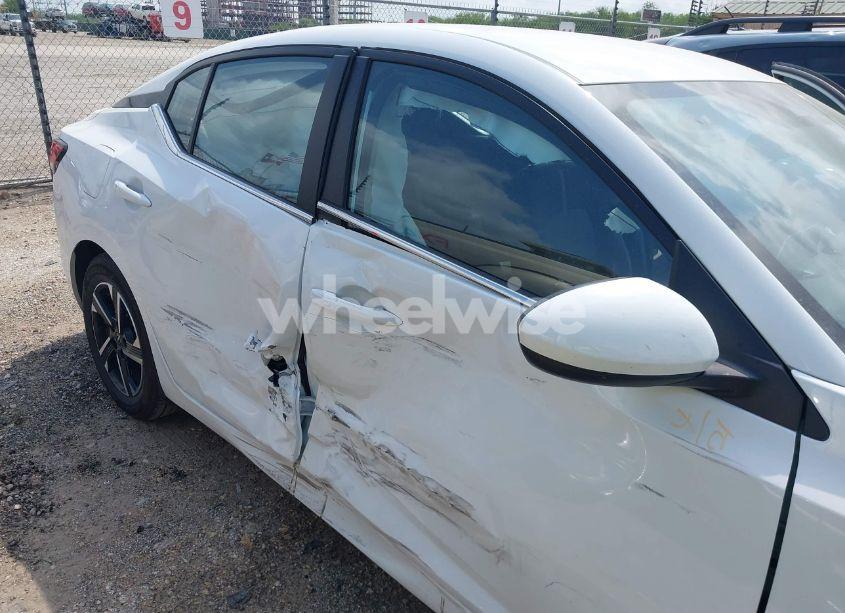 Photo 6 of 2025 Nissan Sentra SV (VIN 3N1AB8CV8SY281898)