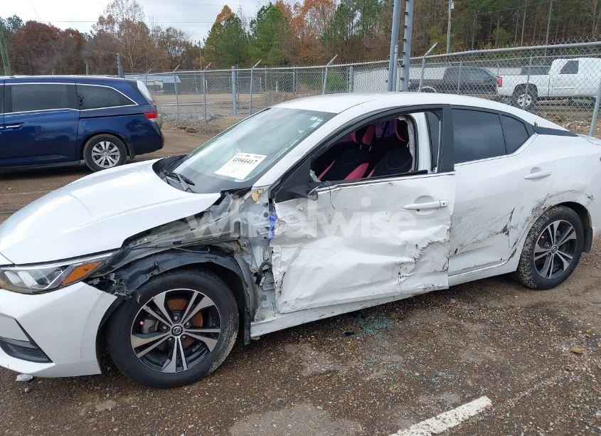 Photo 6 of 2020 Nissan Sentra SV XTRONIC CVT (VIN 3N1AB8CV9LY282852)