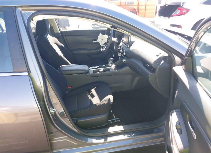 Photo 5 of 2021 Nissan Sentra SV XTRONIC CVT (VIN 3N1AB8CV9MY253286)