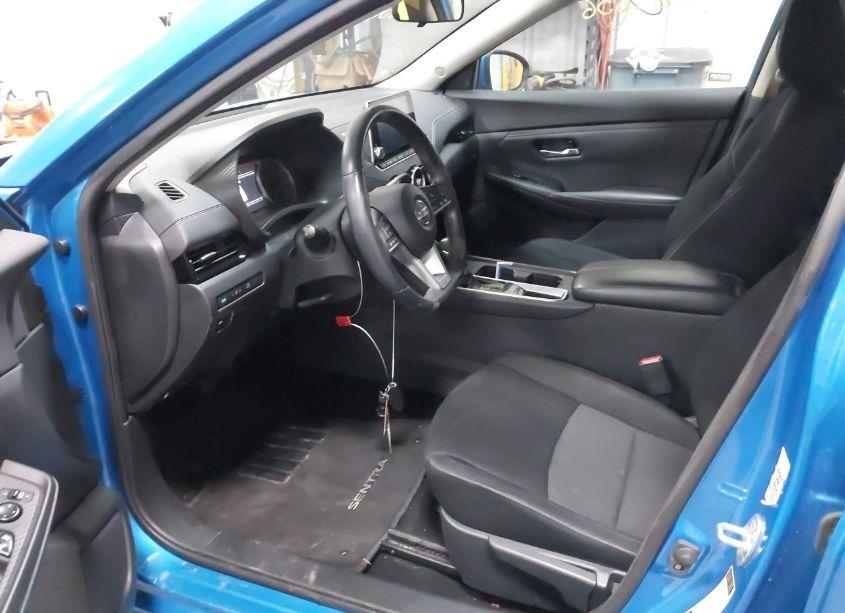 Photo 5 of 2021 Nissan Sentra SV XTRONIC CVT (VIN 3N1AB8CV9MY266202)