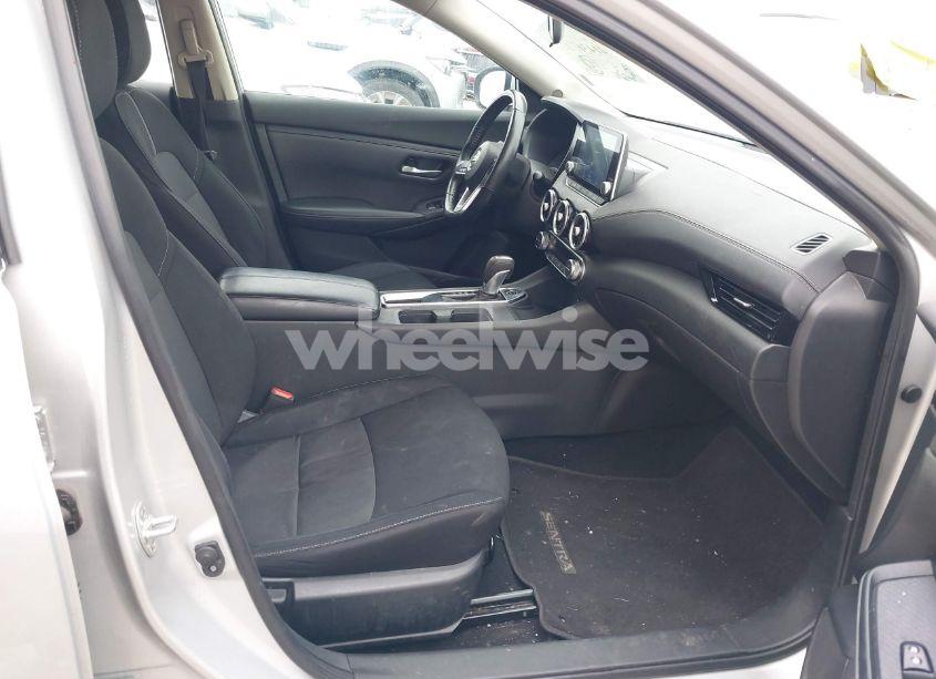 Photo 5 of 2021 Nissan Sentra SV XTRONIC CVT (VIN 3N1AB8CV9MY304706)