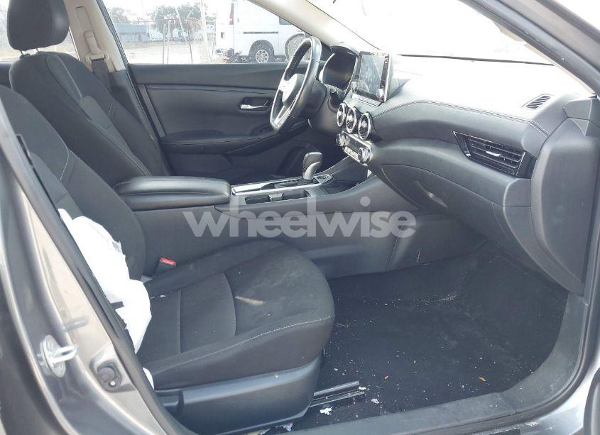 Photo 5 of 2021 Nissan Sentra SV XTRONIC CVT (VIN 3N1AB8CV9MY325426)