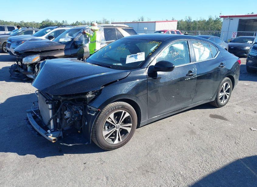 Photo 2 of 2022 Nissan Sentra SV XTRONIC CVT (VIN 3N1AB8CV9NY206261)