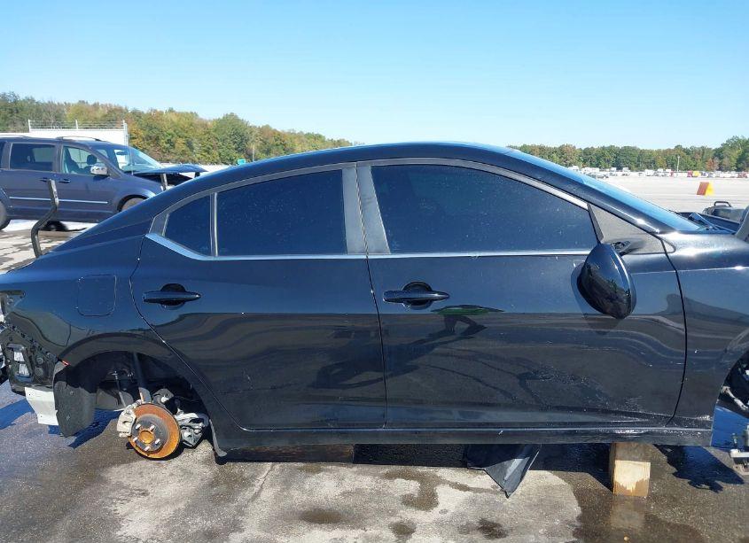 Photo 13 of 2022 Nissan Sentra SV XTRONIC CVT (VIN 3N1AB8CV9NY262183)