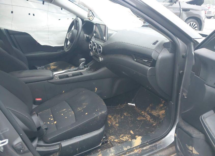 Photo 5 of 2022 Nissan Sentra SV XTRONIC CVT (VIN 3N1AB8CV9NY269683)