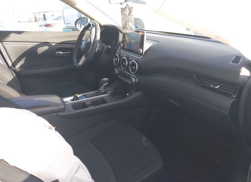 Photo 5 of 2022 Nissan Sentra SV XTRONIC CVT (VIN 3N1AB8CV9NY292459)