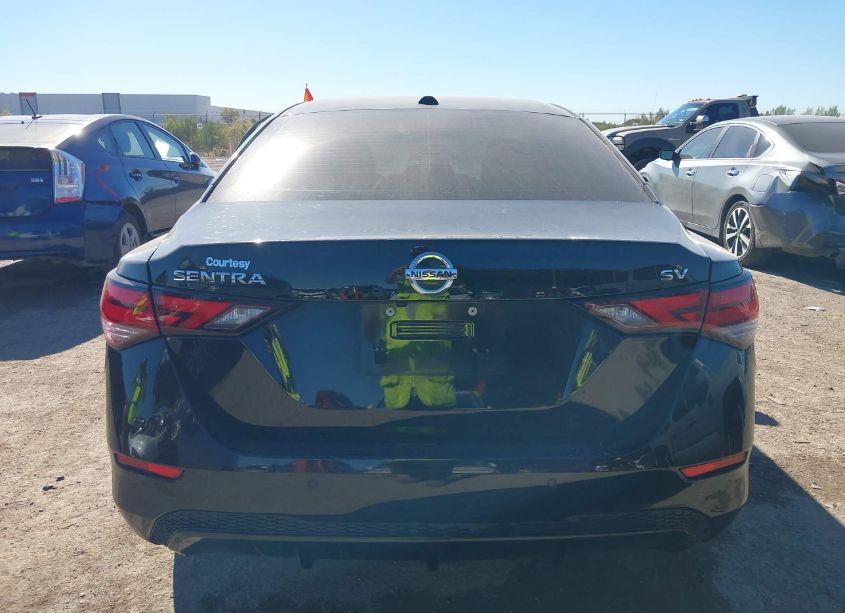 Photo 16 of 2022 Nissan Sentra SV XTRONIC CVT (VIN 3N1AB8CV9NY301161)
