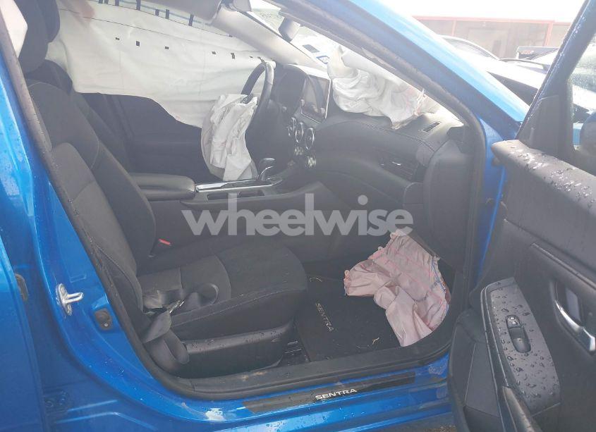 Photo 5 of 2023 Nissan Sentra SV XTRONIC CVT (VIN 3N1AB8CV9PY241272)