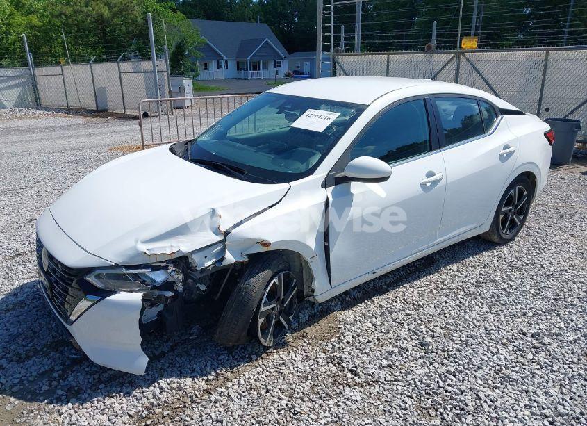 Photo 2 of 2024 Nissan Sentra SV XTRONIC CVT (VIN 3N1AB8CV9RY236589)