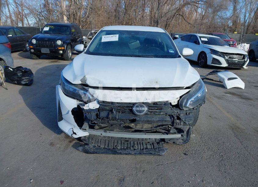 Photo 13 of 2024 Nissan Sentra SV XTRONIC CVT (VIN 3N1AB8CV9RY292418)