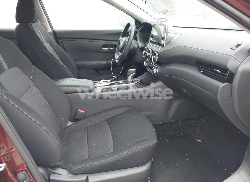 Photo 5 of 2025 Nissan Sentra SV (VIN 3N1AB8CV9SY213433)