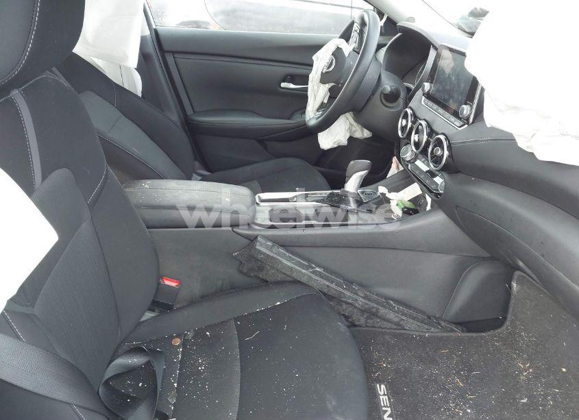 Photo 5 of 2025 Nissan Sentra SV (VIN 3N1AB8CV9SY228160)