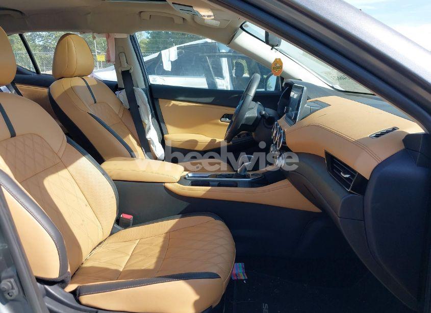 Photo 8 of 2021 Nissan Sentra SV XTRONIC CVT (VIN 3N1AB8CVXMY203688)