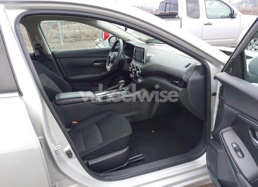 Photo 5 of 2021 Nissan Sentra SV XTRONIC CVT (VIN 3N1AB8CVXMY225657)