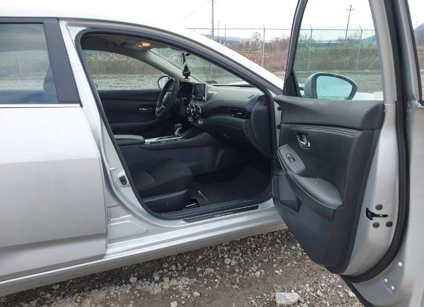 Photo 5 of 2021 Nissan Sentra SV XTRONIC CVT (VIN 3N1AB8CVXMY310966)