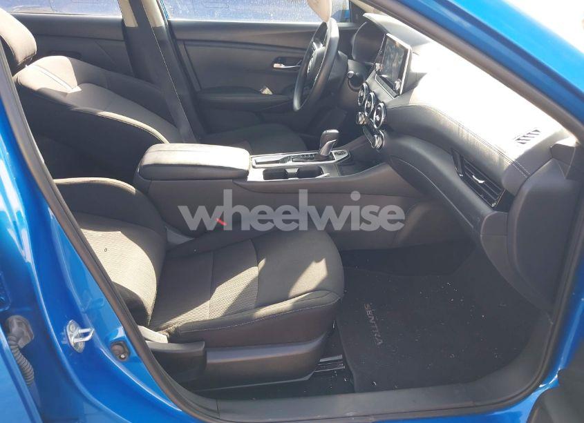 Photo 5 of 2024 Nissan Sentra SV XTRONIC CVT (VIN 3N1AB8CVXRY251246)