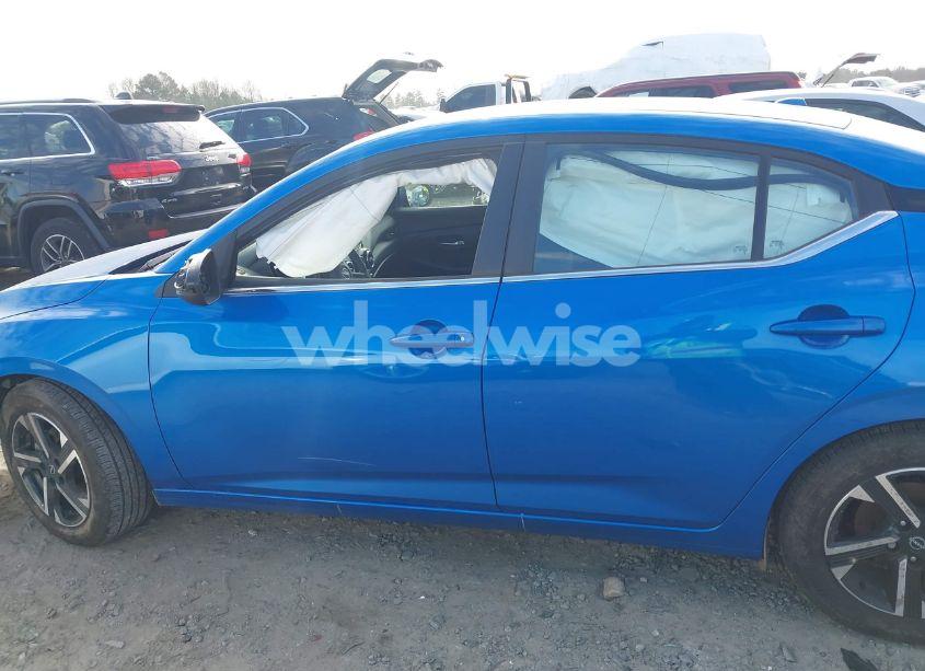 Photo 14 of 2024 Nissan Sentra SV XTRONIC CVT (VIN 3N1AB8CVXRY279175)