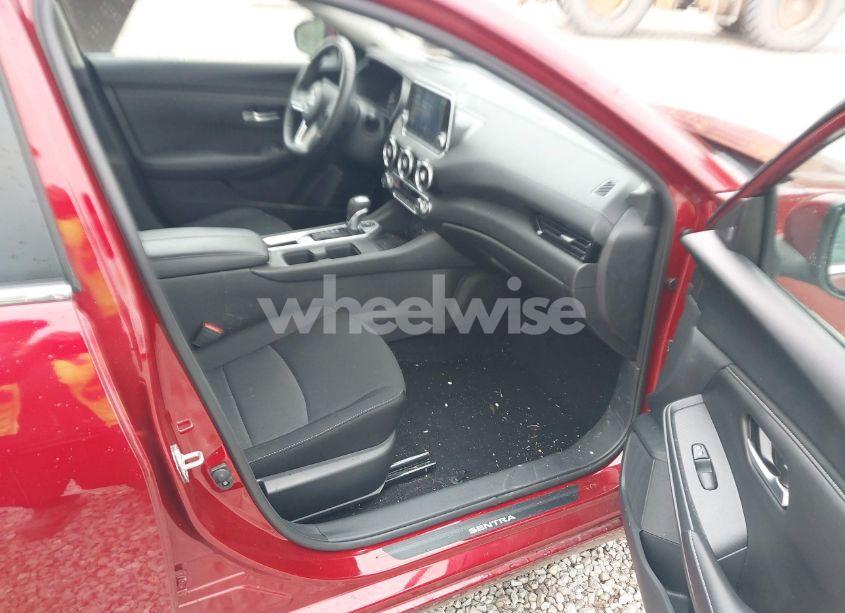 Photo 5 of 2024 Nissan Sentra SV XTRONIC CVT (VIN 3N1AB8CVXRY306956)